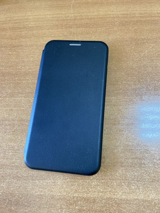 Чехлы на айфон 11