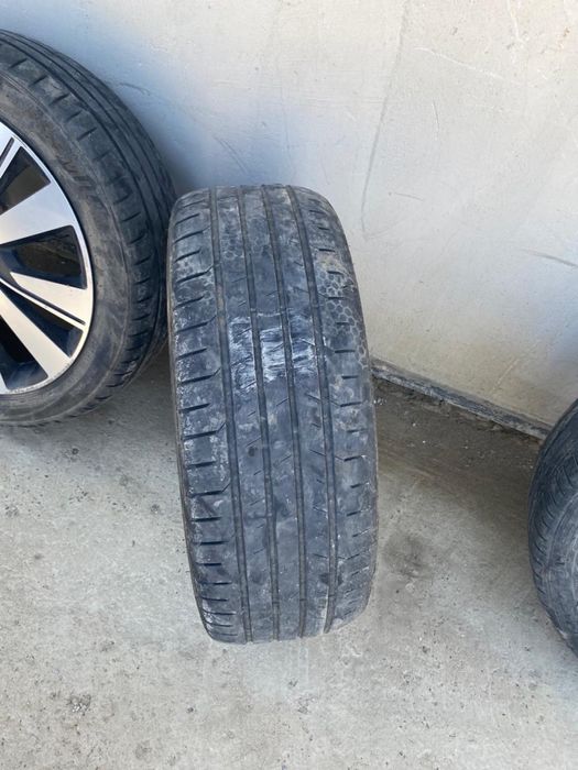 Покрышка с диском 245/45/19