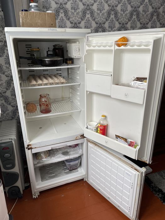 Продам холодильник бирюса