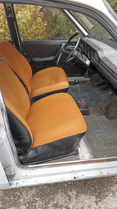 Vand Dacia 1300. Model Fabricat In Anul 1972 .Cu Elemente Frantuzesti.