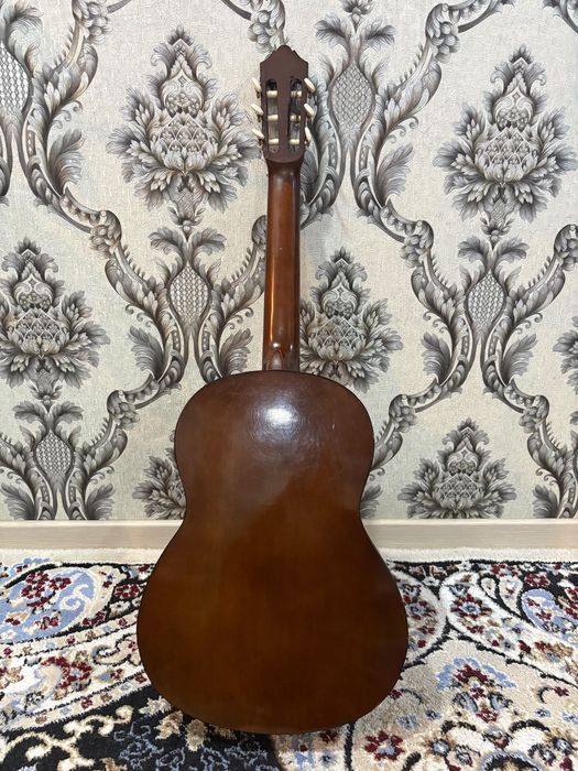 Гитара, Yamaha C40