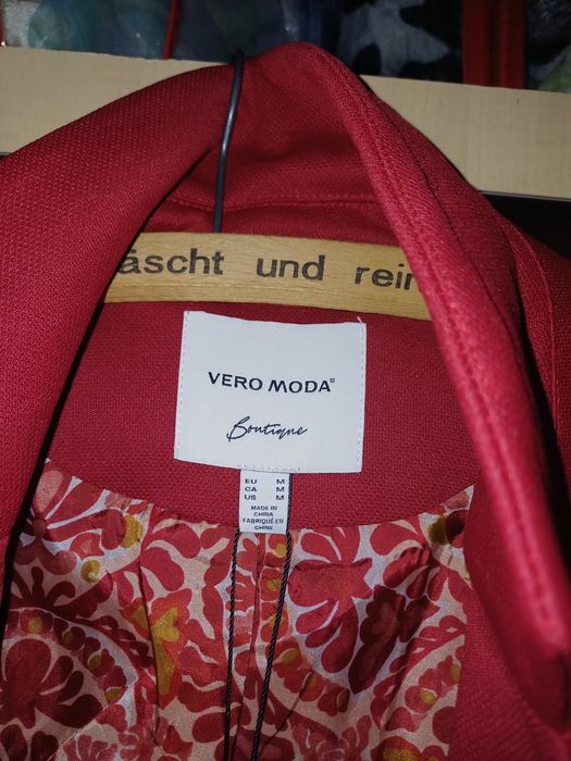De vânzare – sacou roșu închis, nou, mărimea M, Vero Moda