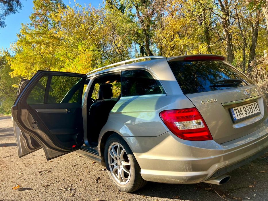 Mercedes Benz C220d
