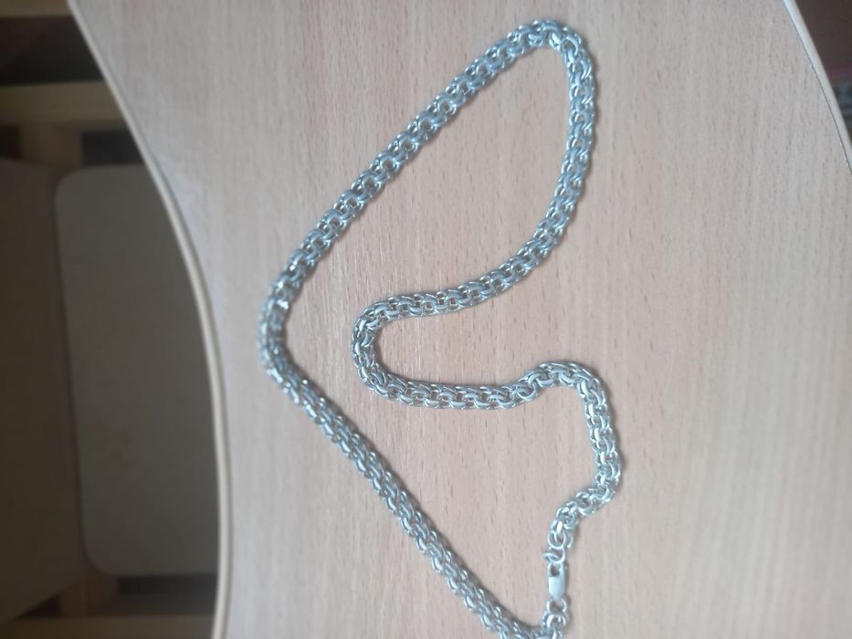 Продам цепочку(серебро)