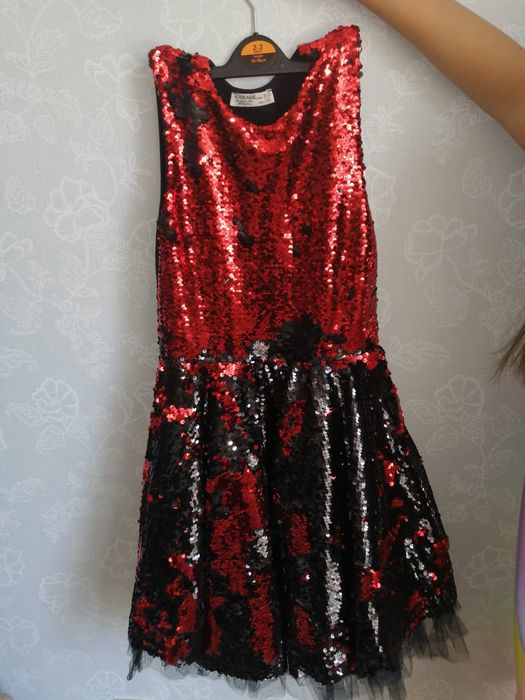 Платье из пайеток