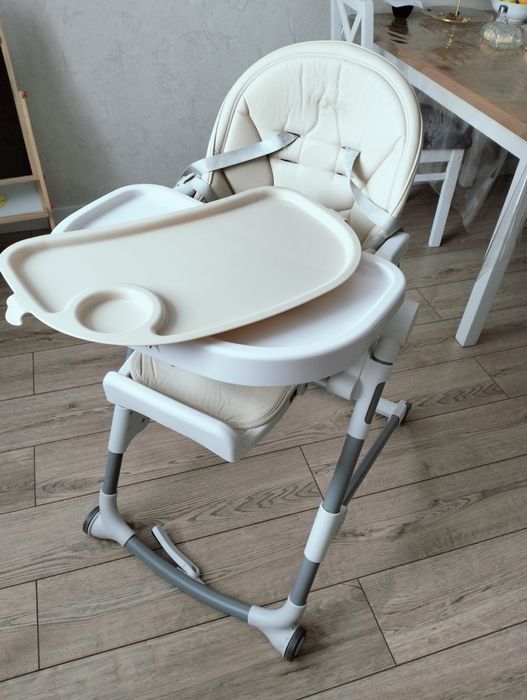 Стульчик для кормления Ivolia