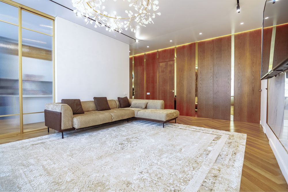 Продается диван угловой, пр-во Италия