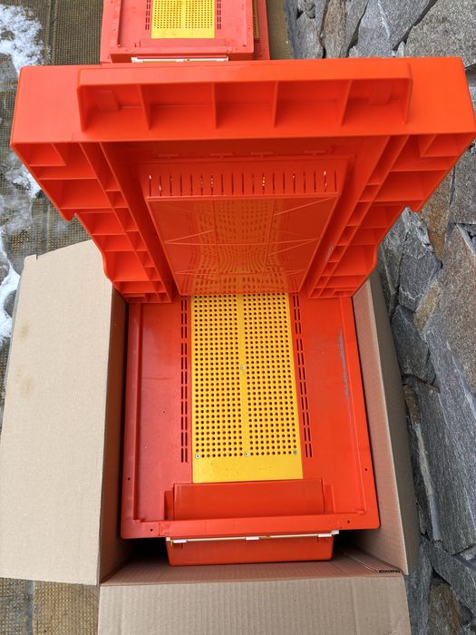 Пластмасово противоакарно дъно за 10 рамки