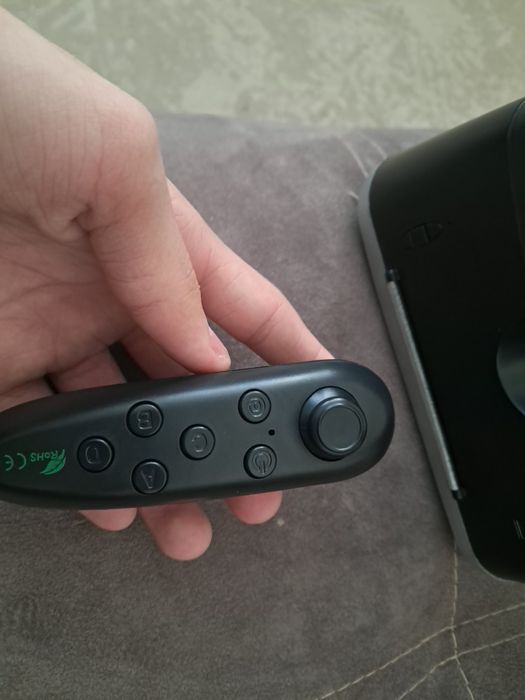 Продаю очки виртуальной реальности .