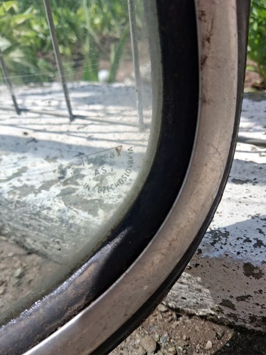 Vand parbriz in stare buna