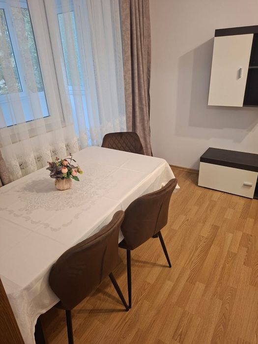 Închiriez apartament in Rădăuți