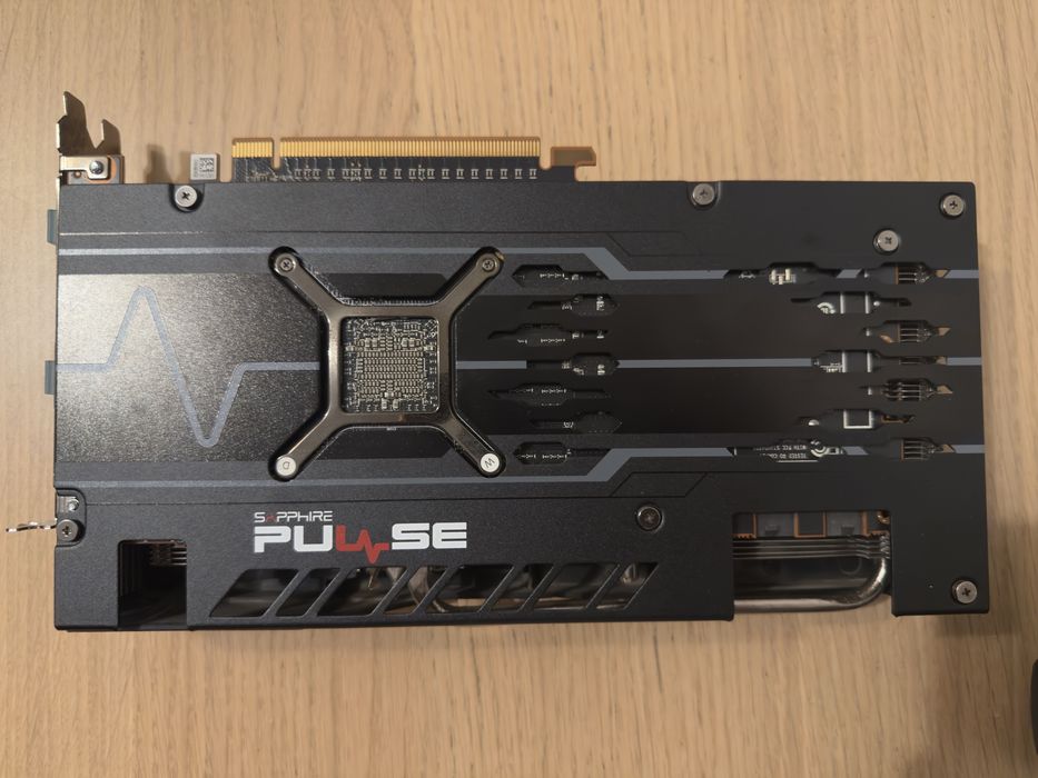 RX 5700 XT Sapphire Pulse 8GB – RTX 3060 / 2070 Super Performance