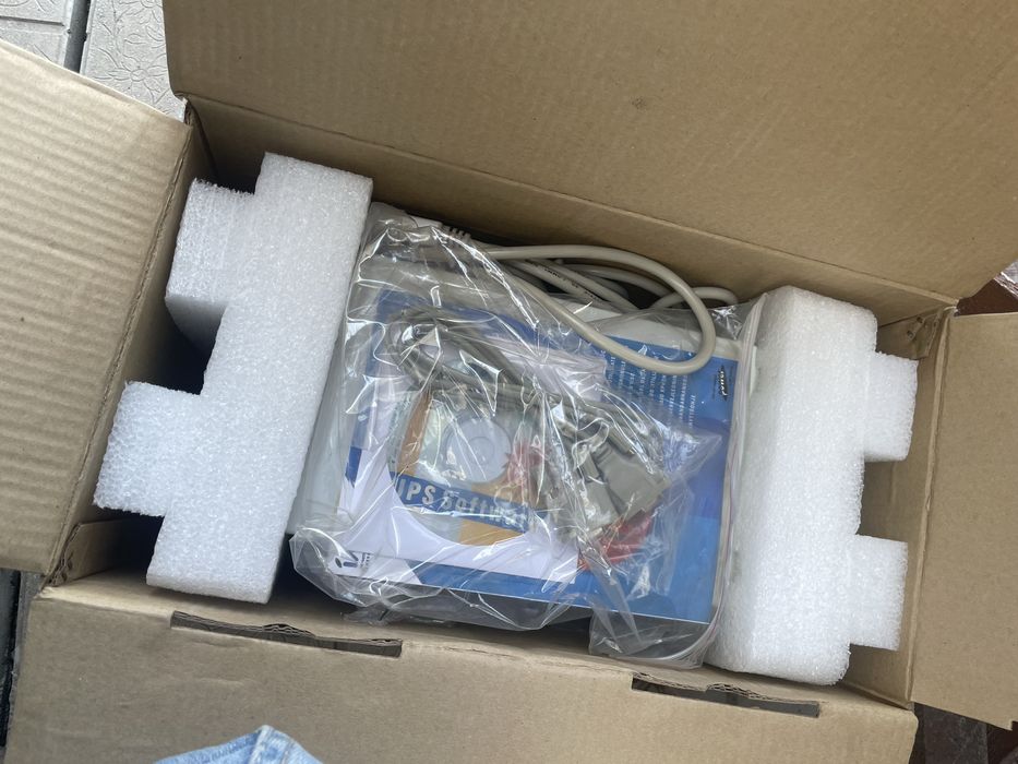 UPS новый. В упаковке