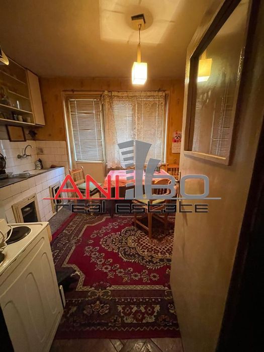 Продава се Двустаен апартамент в Перник, Център - 60 кв.м за 1667 €/кв.м - Снимка #3