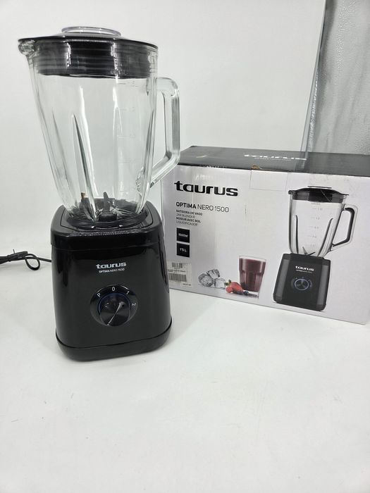 Блендер Taurus Optima Nero 1500. 
Мощност: 1500 W.
Капацитет: 1.5 литра.
Остриета от неръждаема стомана.
