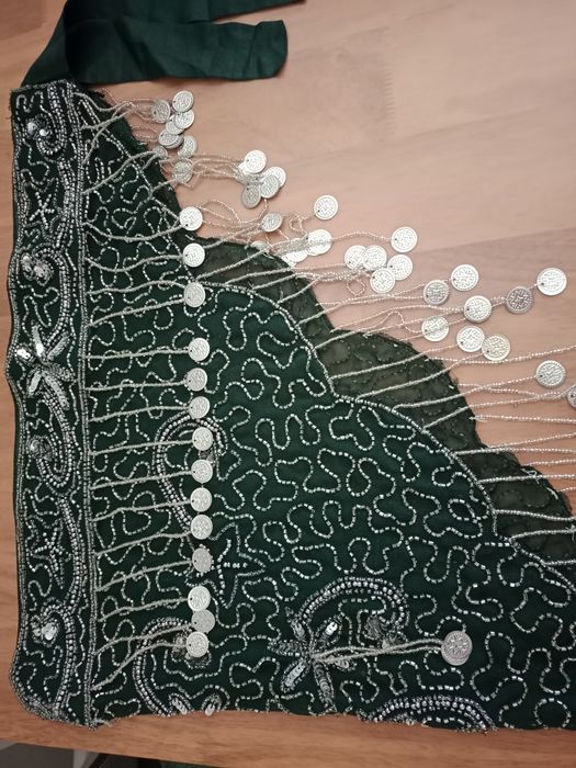 Продам новый костюм для арабских танцев