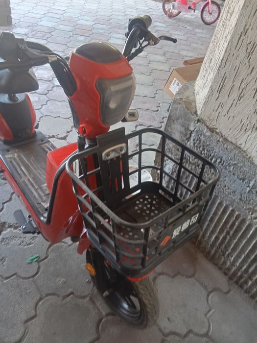 Электроскутор в отличном состоянии