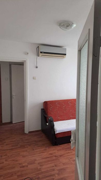 Inchiriez apartament