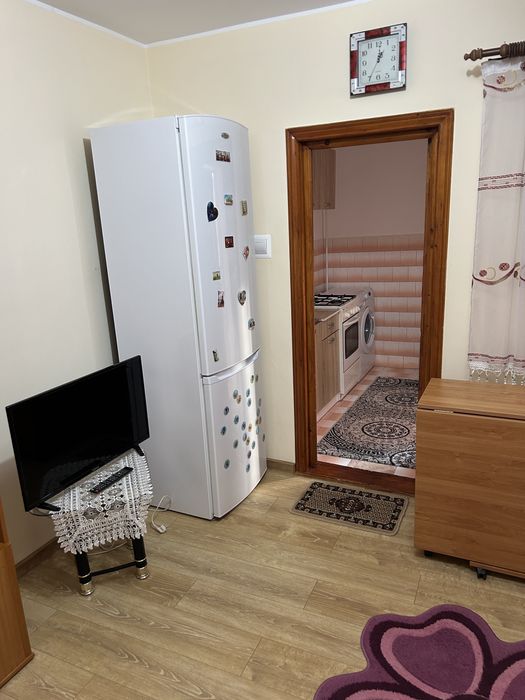 Garsonieră de închiriat