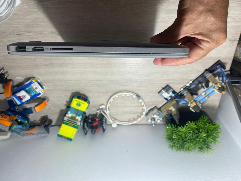 Apple Macbook Retina