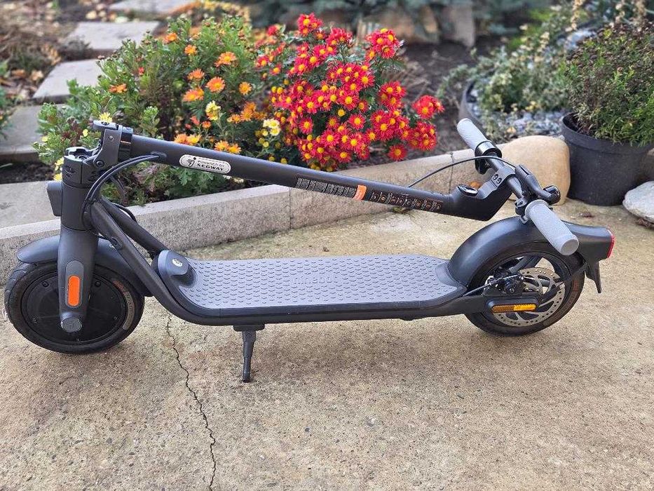 Trotineta electrica NINEBOT KickScooter F25E, 10 inch, negru, SEGWAY