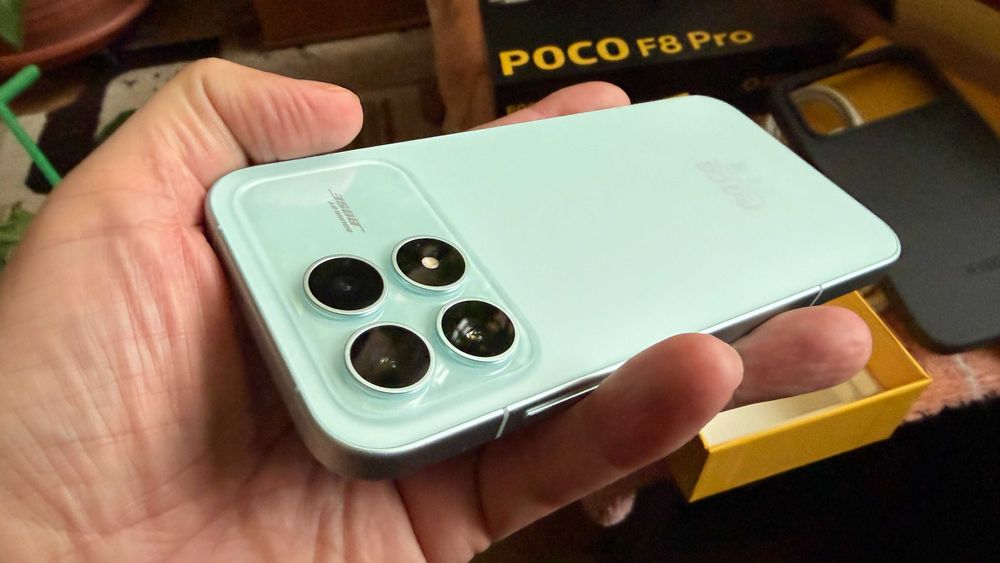 Vând telefon Xiaomi Poco F8 Pro 512GB, ca nou - cutie completă + husă