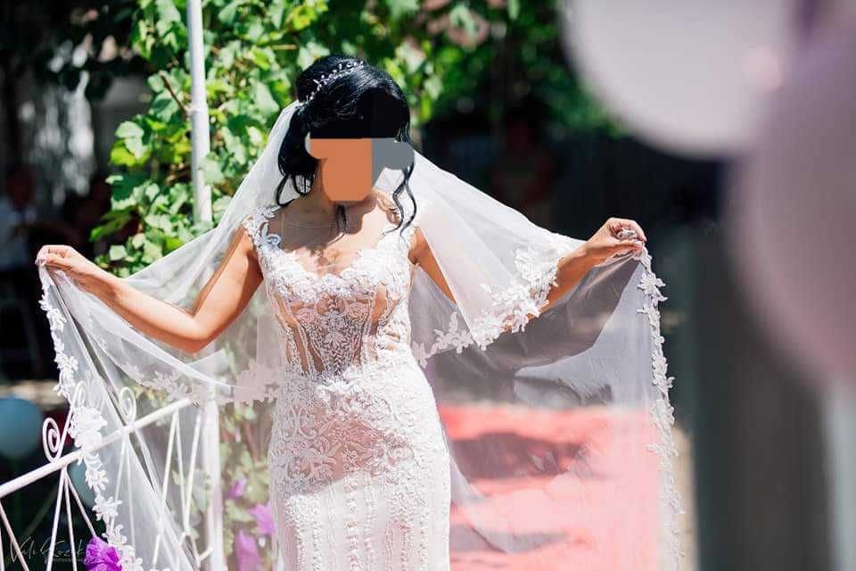 Vând rochie de mireasa, 500 lei .