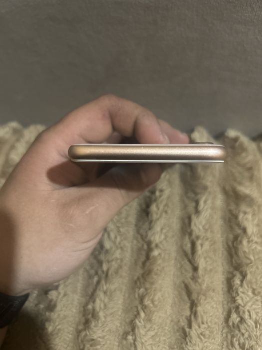 iPhone 8 без коробки