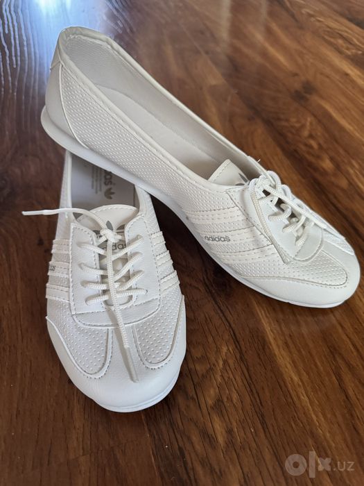 Женская обувь adidas