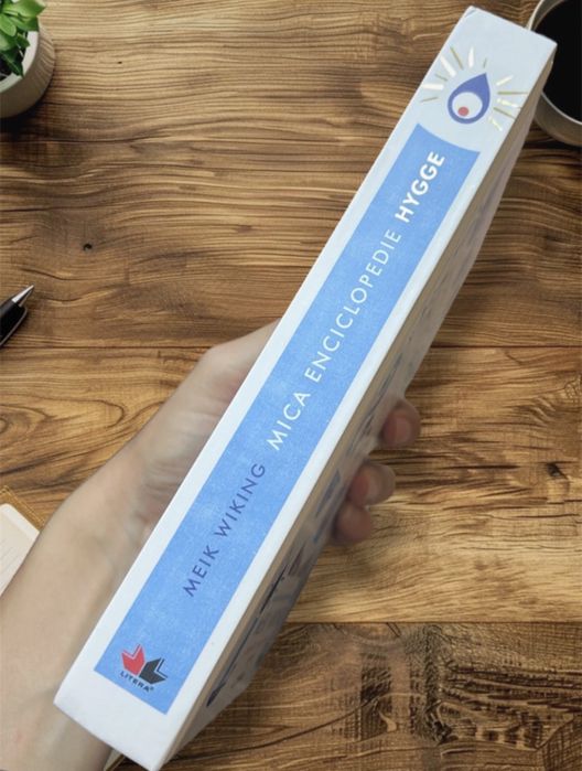Carte mica enciclopedie hygge