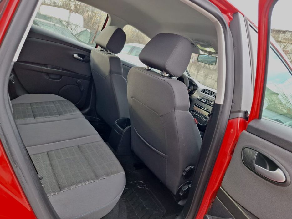 Seat Leon > 2013 > 1.6 TDI > Inmatr. Ro > Proprietar >