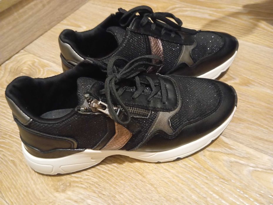 Дамски маратонки