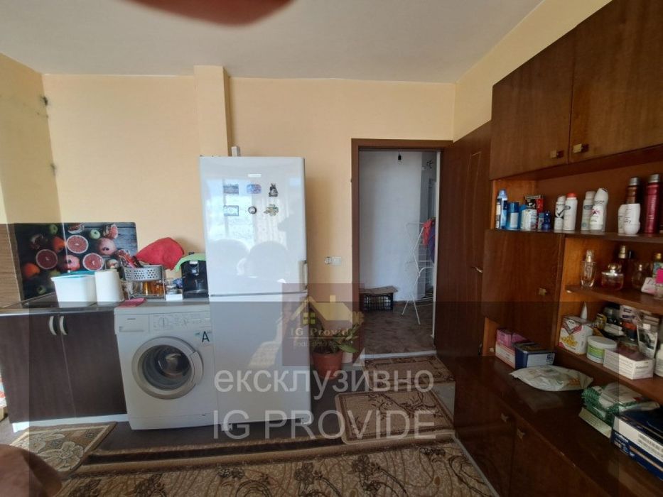 Продава се Двустаен апартамент в Айтос - 59 кв.м за 1145 €/кв.м - Снимка #13