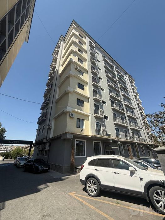 Янги Белтепа в Новостройке вдоль дороги 2х комнатная под ключ