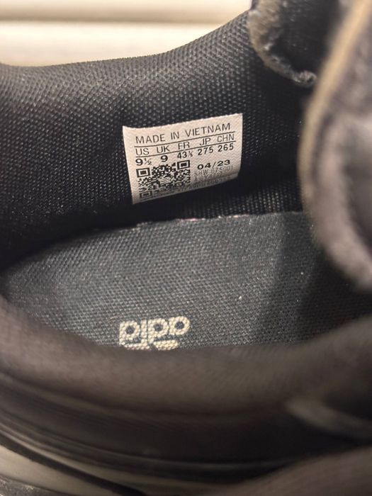 Кроссовки Adidas