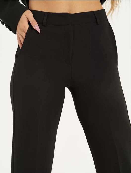 Костюм брючный деловой