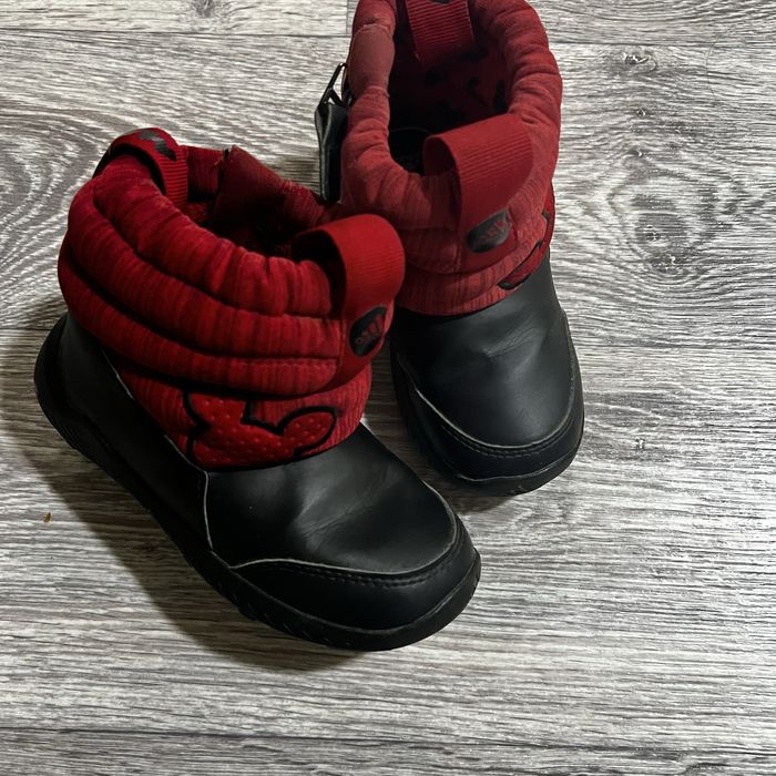Продам всё вместе 7000 адидас adidas оригинал