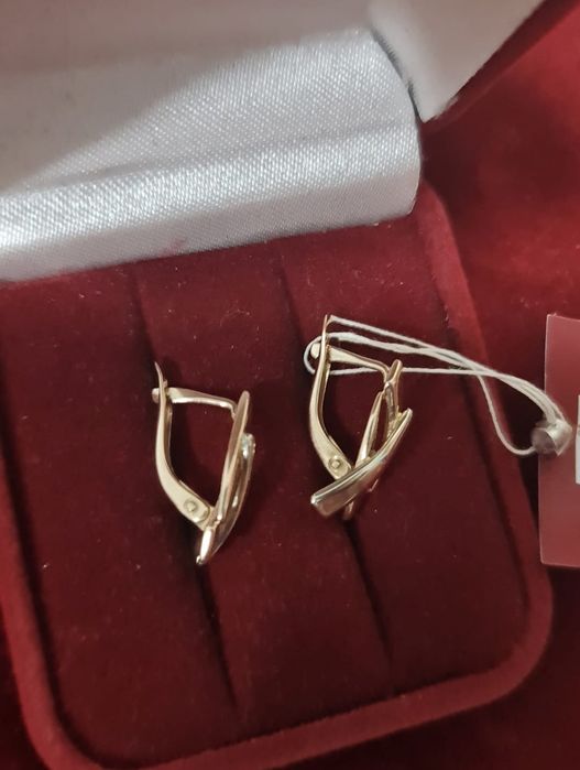 Золотые новые серьги 585 пробы