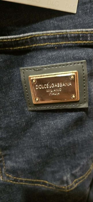 Blugi Noi super calitate.