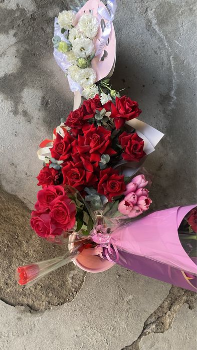 букеты собранные, роза, тюльпаны