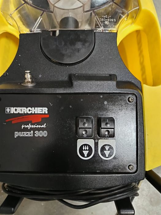Екстрактор Karcher Puzzi 300