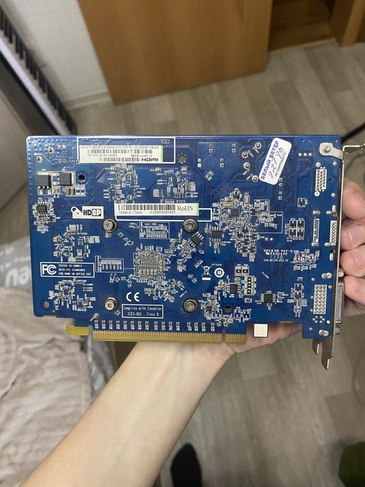 Видеокарта AMD Radeon HD6670