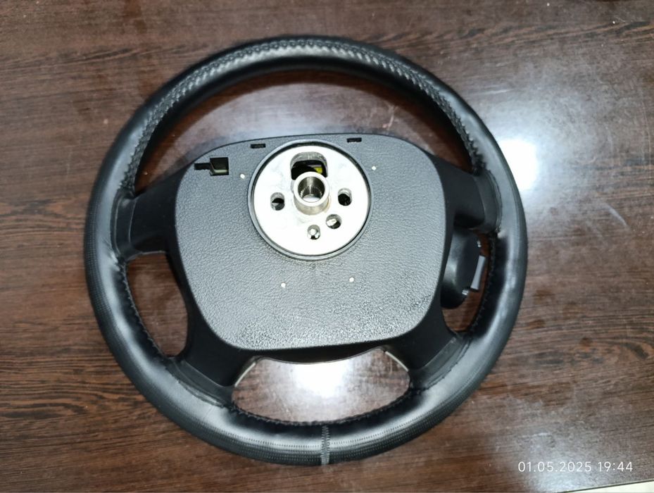 Руль от жентры почти новый !