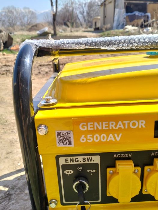 GENERATOR  6500AV новый