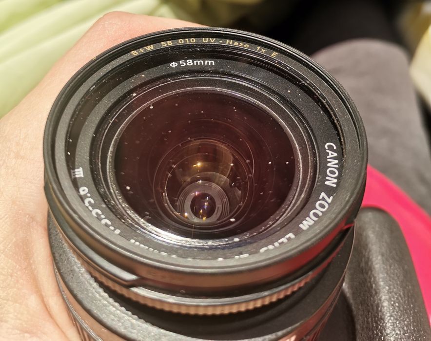 canon eos 4000d + обектив 75-300