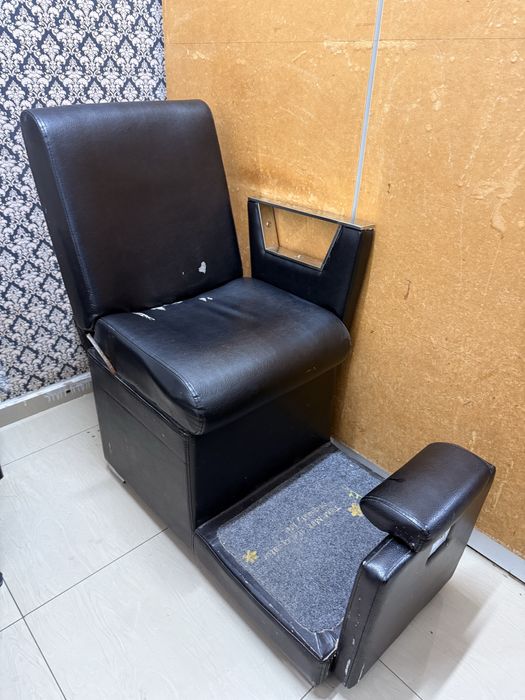 Продается педикюрное кресло