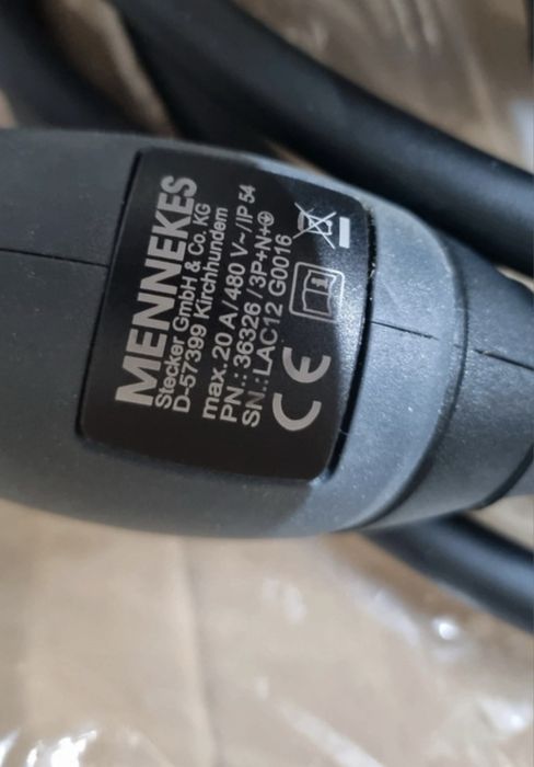 Cablu alimentare auto electrice sau plug in hibrid