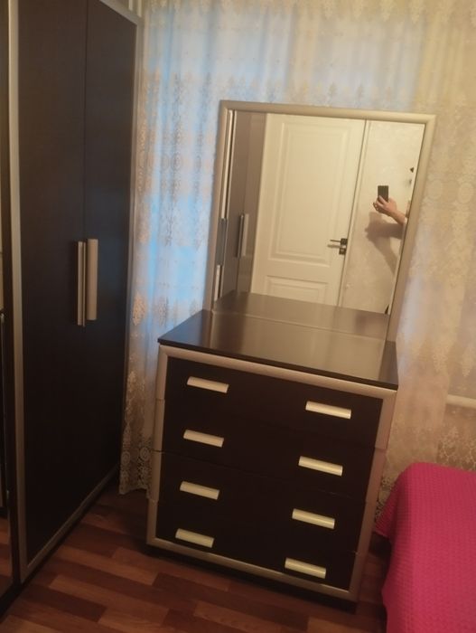 Продам спальный гарнитур