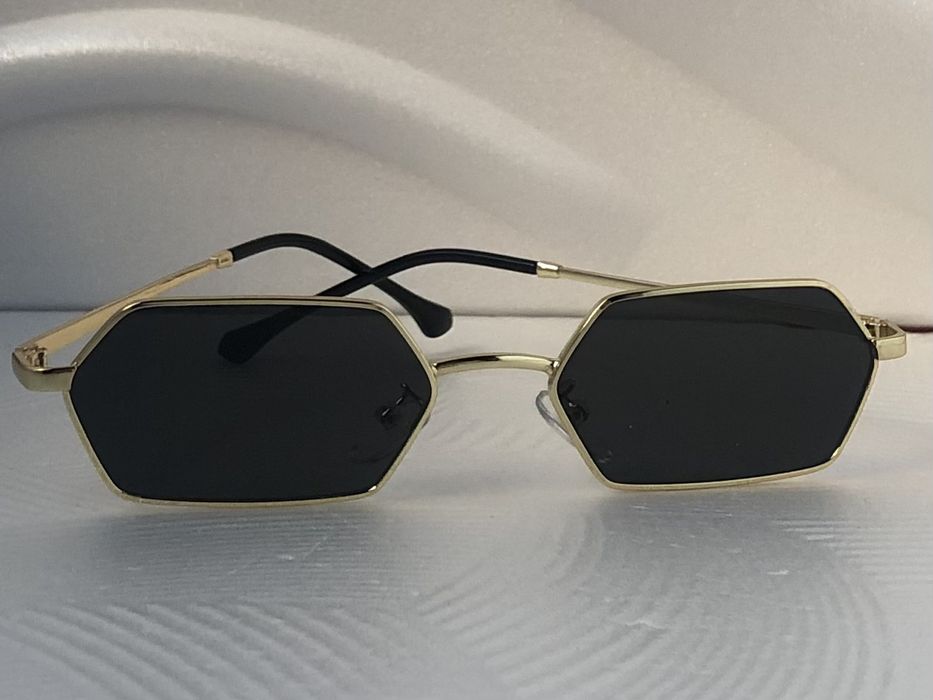 Модерни унисекс слънчеви очила