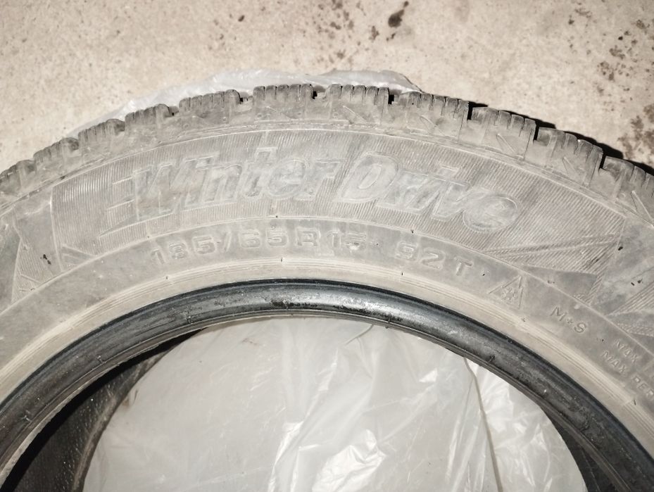 Продам комплект зимних колес